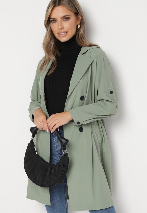 Born2be - Jasnozielony Dwurzędowy Płaszcz z Bawełną i Regulowanymi Rękawami Ściągany z Tyłu Paskiem Mevalina. Okazja: do pracy. Kolor: zielony. Materiał: bawełna. Styl: elegancki, klasyczny