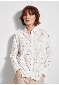 Ochnik - Biała ażurowa koszula damska. Kolor: biały. Materiał: bawełna. Wzór: ażurowy #4