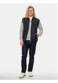 GANT - Gant Bezrękawnik 7006301 Czarny Regular Fit. Kolor: czarny. Materiał: syntetyk. Długość rękawa: bez rękawów #4