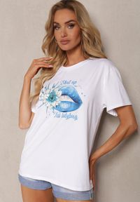 Renee - Biało-Niebieski Bawełniany T-shirt Koszulka z Krótkim Rękawem i Nadrukiem Gravilla. Kolor: biały. Materiał: bawełna. Długość rękawa: krótki rękaw. Długość: krótkie. Wzór: nadruk. Sezon: lato #5