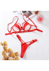 Intica - Komplet bielizny z regulowanymi ramiączkami i subtelnymi wykończeniami Filka. Kolor: czerwony. Materiał: materiał #1