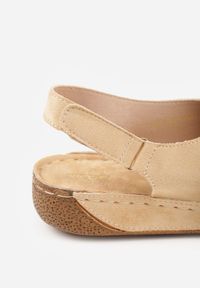 Born2be - Beżowe Sandały Vices z Przeszyciami Saroluna. Okazja: na co dzień. Zapięcie: rzepy. Kolor: beżowy. Styl: elegancki, casual #2