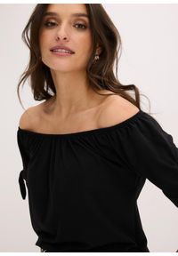 bonprix - Bluzka Carmen z ozdobnym wiązaniem. Typ kołnierza: typu carmen. Kolor: czarny #3