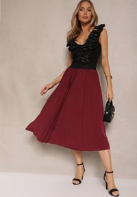 Renee - Bordowa Casualowa Spódnica Plisowana z Gumką w Pasie Velentina. Okazja: na co dzień. Kolor: czerwony. Materiał: koronka. Styl: casual #5