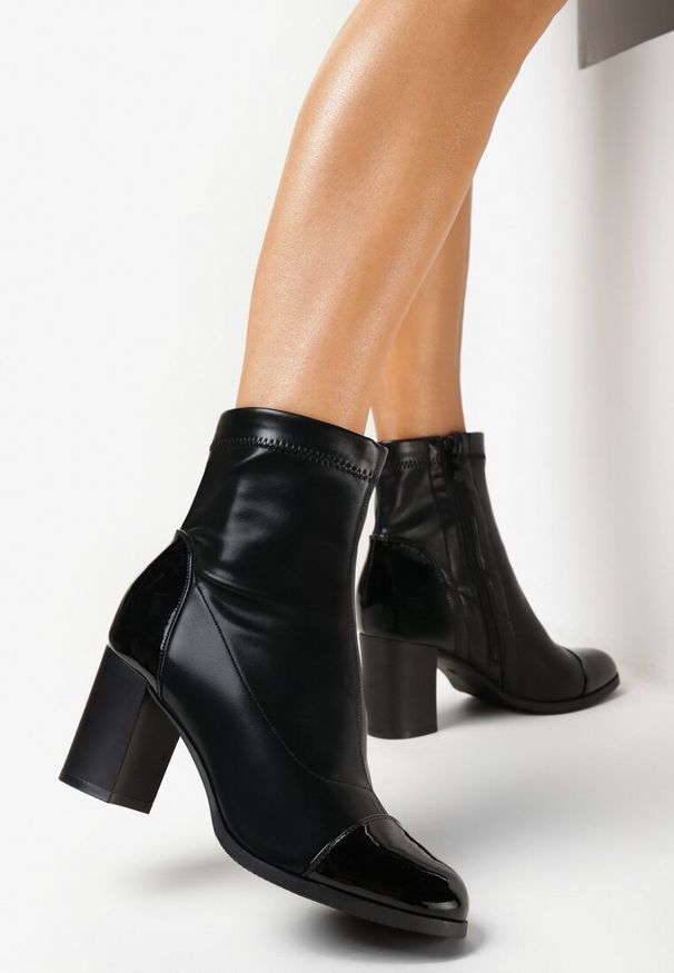 Born2be - Czarne Botki Margela. Wysokość cholewki: za kostkę. Zapięcie: zamek. Kolor: czarny. Materiał: lakier, skóra ekologiczna. Szerokość cholewki: normalna. Obcas: na obcasie. Wysokość obcasa: średni