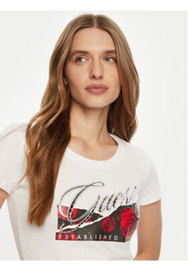 Guess T-Shirt W5RI03 J1314 Biały Regular Fit. Kolor: biały. Materiał: bawełna