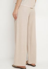 Born2be - Jasnobeżowe Szerokie Spodnie z Lnem z Gumką w Talii i Kieszeniami Filisela. Okazja: na co dzień, do pracy. Kolor: beżowy. Materiał: len. Styl: elegancki, casual #7