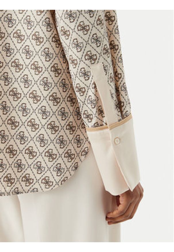 Guess Koszula W4YH47 WF1T2 Beżowy Regular Fit. Kolor: beżowy. Materiał: syntetyk