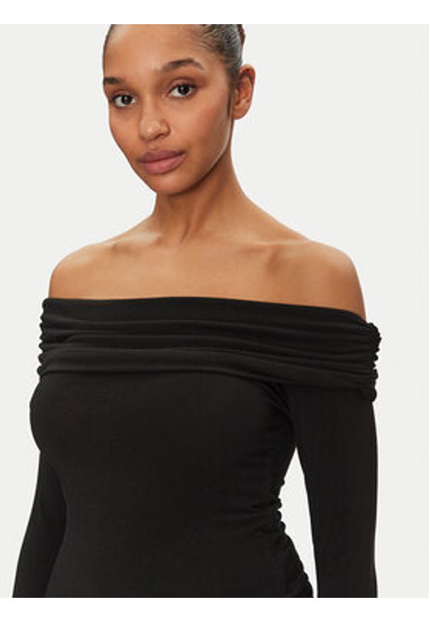 only - ONLY Bluzka Glamour 15339759 Czarny Slim Fit. Kolor: czarny. Materiał: wiskoza, syntetyk. Styl: glamour