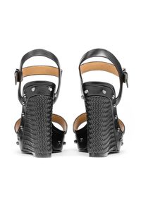 Kazar - Czarne sandały damskie. Zapięcie: pasek. Kolor: czarny. Materiał: skóra. Wzór: aplikacja. Obcas: na koturnie. Styl: rockowy #4