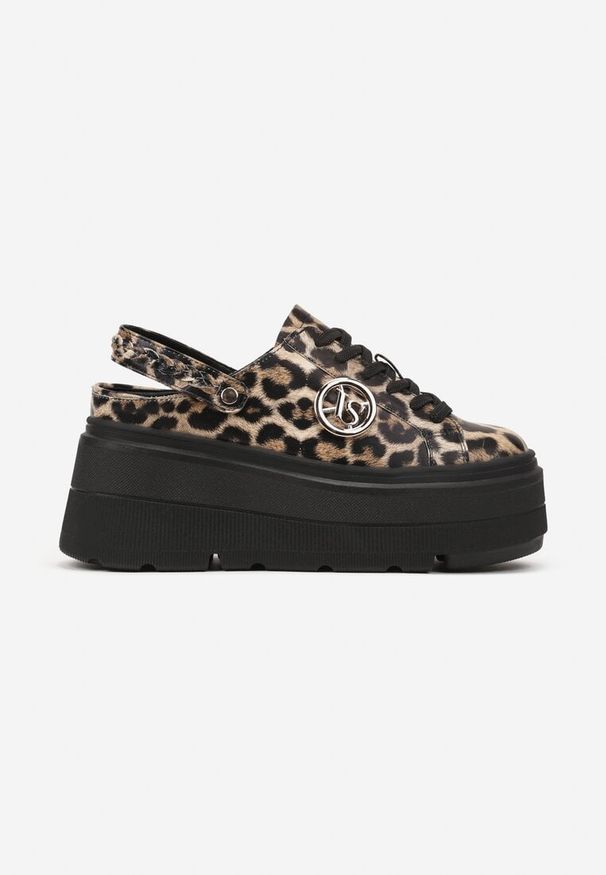 Renee - Brązowe Sneakersy Vices na Platformie z Tłoczeniem Paskiem na Pięcie i Metaliczną Aplikacją Ozdobione Wzorem w Panterkę Selfedi. Okazja: na co dzień. Zapięcie: pasek. Kolor: brązowy. Materiał: jeans. Wzór: motyw zwierzęcy, aplikacja. Obcas: na platformie