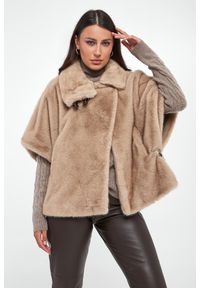Pinko - Ponczo futrzane Comodino PINKO. Materiał: futro