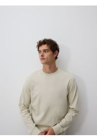 Reserved - Gładki longsleeve - jasnozielony. Kolor: zielony. Materiał: dzianina, bawełna. Długość rękawa: długi rękaw. Wzór: gładki