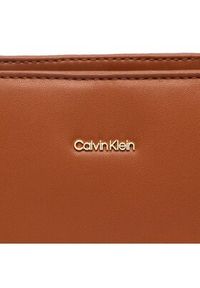 Calvin Klein Torebka Ck Must Xbody Md K60K610927 Brązowy. Kolor: brązowy. Materiał: skórzane #5