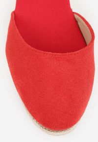 Renee - Czerwone Sandały VICESna Plecionym Koturnie Laraifa. Zapięcie: sprzączka. Kolor: czerwony. Materiał: jeans, koronka. Wzór: koronka. Sezon: lato. Obcas: na koturnie #5