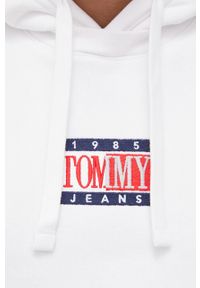 Tommy Jeans Bluza DM0DM12372.PPYY męska kolor biały z kapturem gładka. Okazja: na co dzień. Typ kołnierza: kaptur. Kolor: biały. Materiał: bawełna, dzianina. Wzór: gładki. Styl: casual #3
