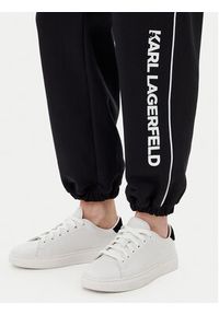 Karl Lagerfeld - KARL LAGERFELD Spodnie dresowe A2W10149 Czarny Regular Fit. Kolor: czarny. Materiał: bawełna #5