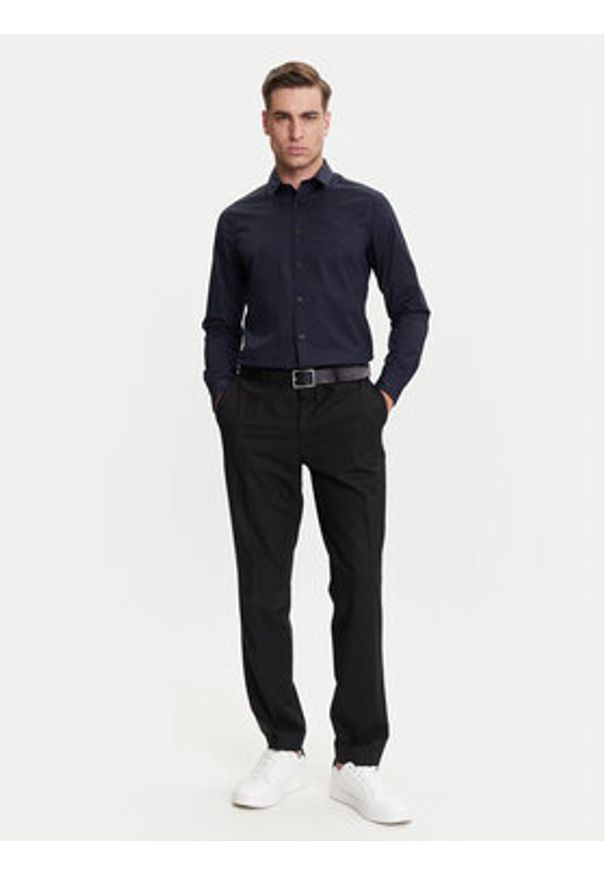 Calvin Klein Jeans Koszula J30J324614 Granatowy Slim Fit. Kolor: niebieski. Materiał: bawełna