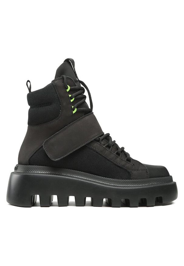 Trzewiki Vic Matié. Kolor: czarny