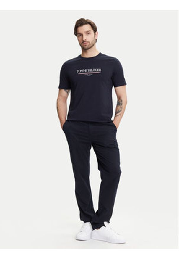 TOMMY HILFIGER - Tommy Hilfiger T-Shirt Brand Love MW0MW40324 Granatowy Regular Fit. Kolor: niebieski. Materiał: bawełna