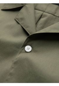 Ombre Clothing - Koszula męska z krótkim rękawem i kubańskim kołnierzem - khaki V4 - Rozmiar: XXL. Okazja: na co dzień. Kolor: brązowy. Materiał: tkanina, bawełna. Długość rękawa: krótki rękaw. Długość: krótkie. Wzór: gładki, jednolity. Sezon: lato. Styl: klasyczny, casual #8