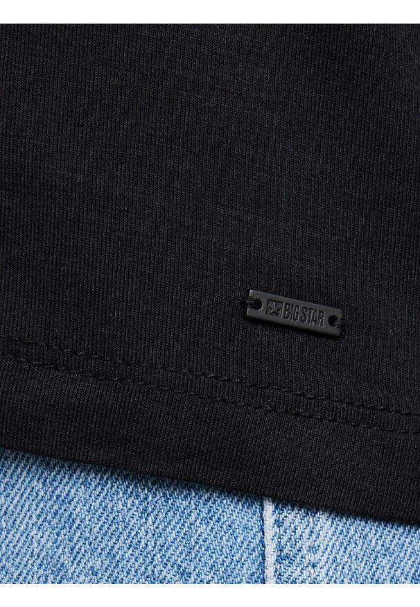 Big-Star - Koszulka damska o luźnym kroju czarna Valeria 906. Typ kołnierza: dekolt w kształcie V. Kolor: czarny. Materiał: wiskoza, materiał. Styl: elegancki, sportowy, klasyczny