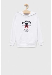 TOMMY HILFIGER - Tommy Hilfiger bluza dziecięca kolor biały z kapturem. Typ kołnierza: kaptur. Kolor: biały. Materiał: bawełna. Wzór: aplikacja #1