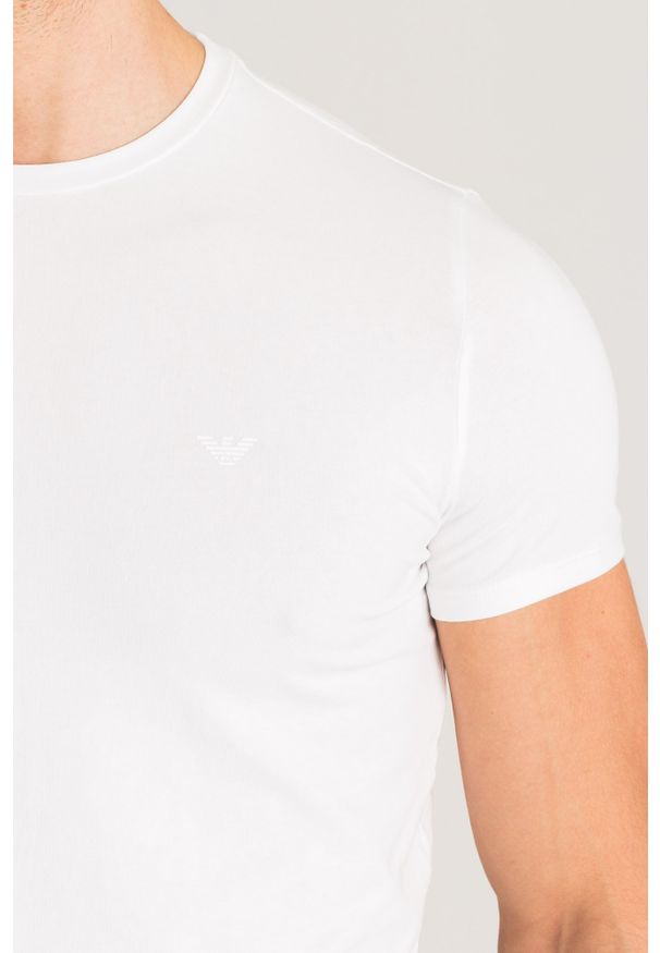 Biały t-shirt Emporio Armani w kolorowe wzory