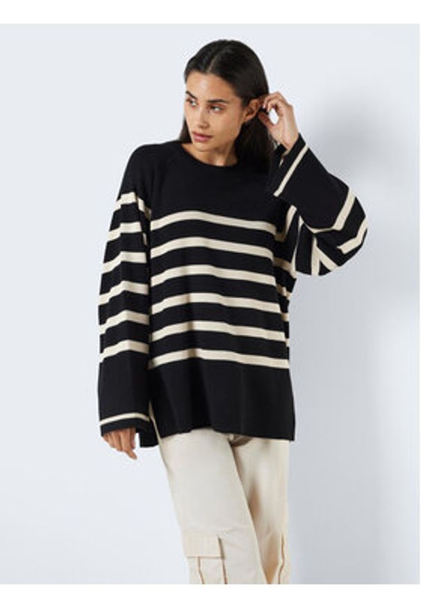 Noisy may - Noisy May Sweter 27027534 Czarny Relaxed Fit. Kolor: czarny. Materiał: wiskoza, syntetyk