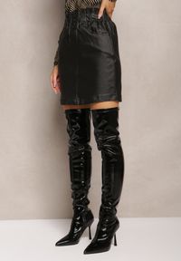 Renee - Czarna Spódnica z Ekoskóry z Ozdobnie Marszczoną Talią Selja. Okazja: na co dzień. Kolor: czarny. Styl: klasyczny, elegancki, casual #3