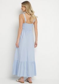 Born2be - Niebieska Sukienka Rozkloszowana na Ramiączkach z Wiskozy Ozdobiona Haftami Efradea. Okazja: na co dzień. Kolor: niebieski. Materiał: wiskoza. Długość rękawa: na ramiączkach. Wzór: aplikacja, haft. Styl: klasyczny, casual #3