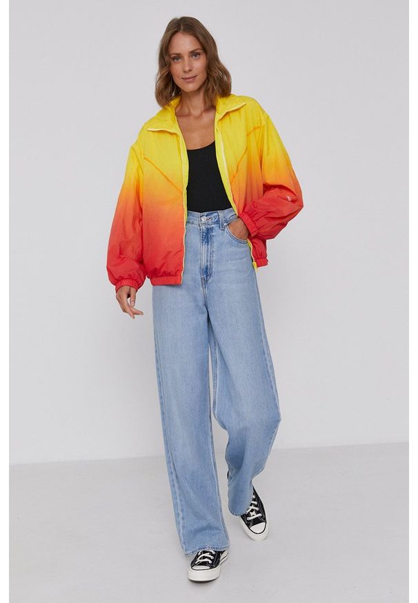 Calvin Klein Jeans Kurtka damska kolor pomarańczowy przejściowa. Okazja: na co dzień. Kolor: pomarańczowy. Styl: casual