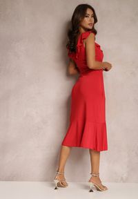 Renee - Czerwona Sukienka Galare. Kolor: czerwony. Materiał: tkanina, wiskoza. Długość rękawa: bez rękawów. Wzór: aplikacja. Typ sukienki: kopertowe #5