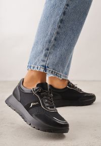 Born2be - Czarne Sneakersy na Grubej Podeszwie ze Skórzaną Wkładką i Napisem Airarge. Okazja: na co dzień. Zapięcie: sznurówki. Kolor: czarny. Materiał: skóra. Wzór: napisy #2