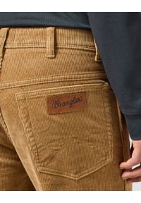 Wrangler - WRANGLER MĘSKIE SPODNIE JEANSOWE TEXAS TIGERS EYE 112356790 W121015733 #4