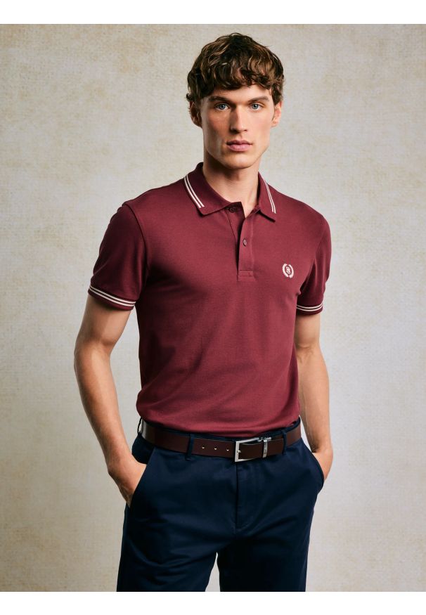 Big-Star - Koszulka męska polo bordowa Poller 604. Okazja: na randkę, do pracy. Typ kołnierza: polo. Kolor: czerwony. Materiał: jeans, dzianina. Wzór: haft. Styl: elegancki, sportowy, klasyczny