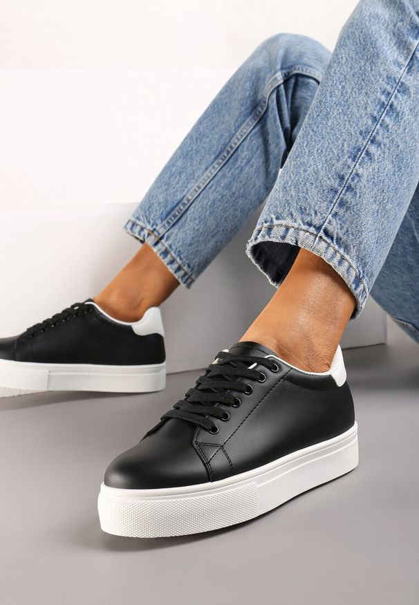 Renee - Czarne Sneakersy z Cholewką przed Kostkę na Platformie Longana. Okazja: na co dzień, na spotkanie biznesowe. Wysokość cholewki: przed kostkę. Kolor: czarny. Materiał: jeans. Szerokość cholewki: normalna. Sezon: lato, wiosna. Obcas: na platformie