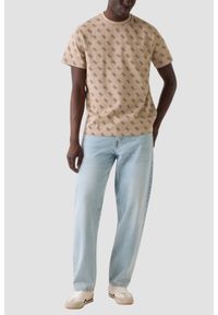 Guess - GUESS Beżowy męski t-shirt w monogram Jacquard 4G Knit, Rozmiar XL. Okazja: na co dzień. Kolor: beżowy. Styl: elegancki, casual #2