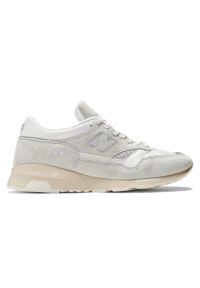 Buty męskie New Balance U1500WSB – białe. Kolor: biały. Materiał: skóra, zamsz. Szerokość cholewki: normalna. Sezon: lato