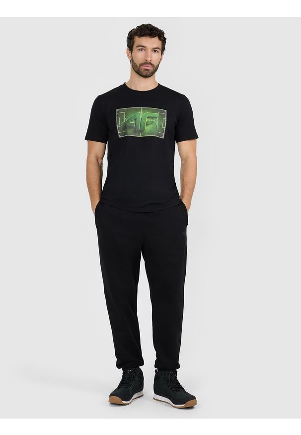 4f - 4F T-shirt regular z nadrukiem męski - czarny XL. Okazja: na co dzień. Kolor: czarny. Materiał: materiał, dzianina, bawełna. Wzór: nadruk. Styl: casual