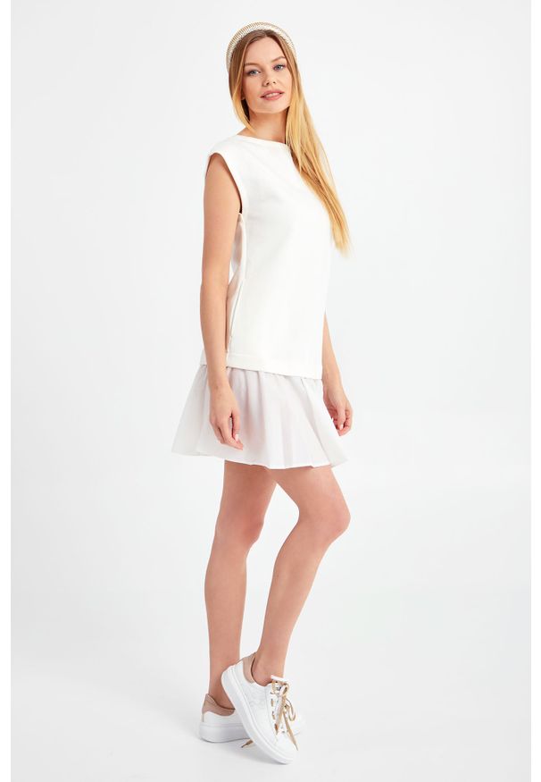 Sukienka Emporio Armani elegancka