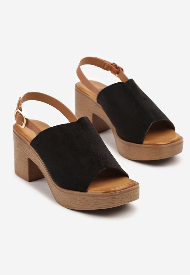 Born2be - Czarne Sandały na Platformie i Obcasie z Paskiem na Pięcie Luritea. Okazja: na co dzień. Zapięcie: pasek. Kolor: czarny. Obcas: na obcasie. Styl: elegancki, casual. Wysokość obcasa: średni