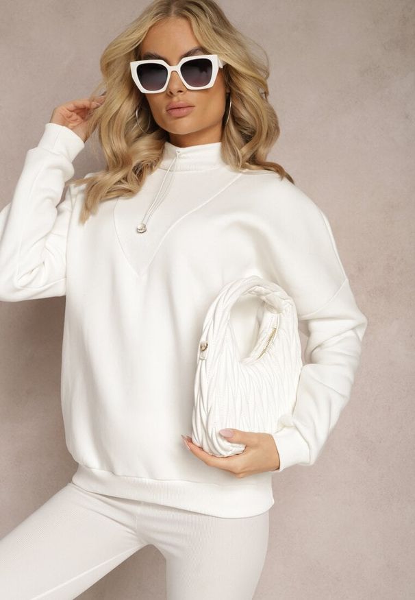 Renee - Biała Ocieplana Bluza Bawełniana z Półgolfem Heraia. Kolor: biały. Materiał: bawełna