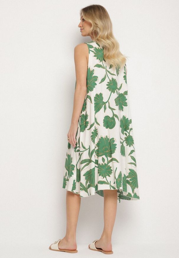 Born2be - Zielona Sukienka z Wiskozy z Wzorem w Kwiaty Bez Rękawów Orrulene. Okazja: na co dzień. Kolor: zielony. Materiał: wiskoza. Długość rękawa: bez rękawów. Wzór: kwiaty. Sezon: wiosna, lato. Styl: casual, klasyczny