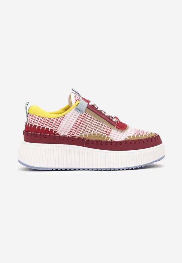 Renee - Bordowe Sneakersy na Platformie Wykończone Przeszyciami Terionna. Okazja: na co dzień. Kolor: czerwony. Materiał: jeans. Obcas: na platformie