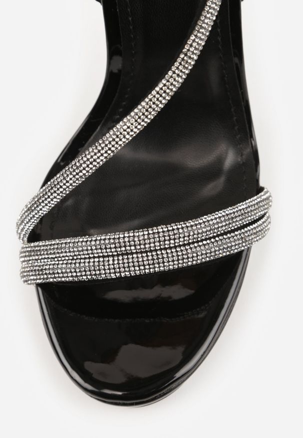 Born2be - Czarne Szpilki Sandały Ozdobione Cyrkoniami i Transparentnymi Paskami Vikialie. Zapięcie: pasek. Kolor: czarny. Wzór: aplikacja. Obcas: na szpilce. Styl: elegancki, klasyczny