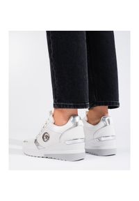 SHELOVET - Sneakersy damskie na koturnie białe Shelovet. Kolor: biały. Obcas: na koturnie #3