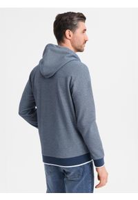 Ombre Clothing - Bluza męska dresowa z kapturem o delikatnej strukturze – granatowa V2 - Rozmiar: L. Okazja: na co dzień. Typ kołnierza: kaptur. Kolor: niebieski. Materiał: dresówka. Styl: sportowy, casual #5
