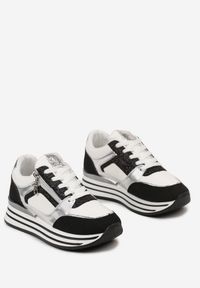 Born2be - Czarno-Białe Sneakersy na Platformie Ozdobione Brokatem i Suwakiem Heliaza. Nosek buta: okrągły. Zapięcie: sznurówki. Kolor: czarny. Materiał: materiał. Wzór: aplikacja. Obcas: na platformie. Wysokość obcasa: niski #5