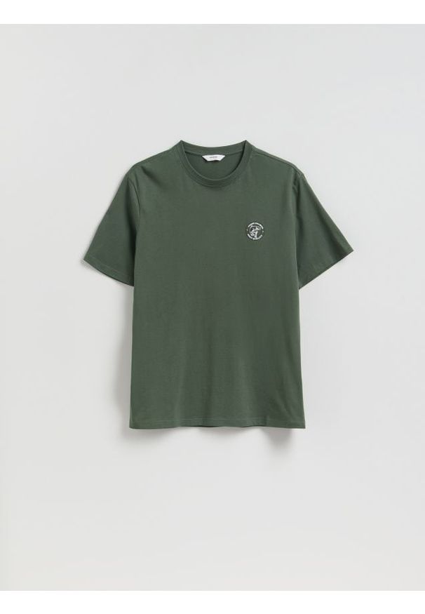 Reserved - T-shirt regular z bawełny - oliwkowy. Kolor: oliwkowy. Materiał: bawełna